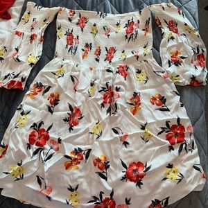 Off the shoulder short floral dress